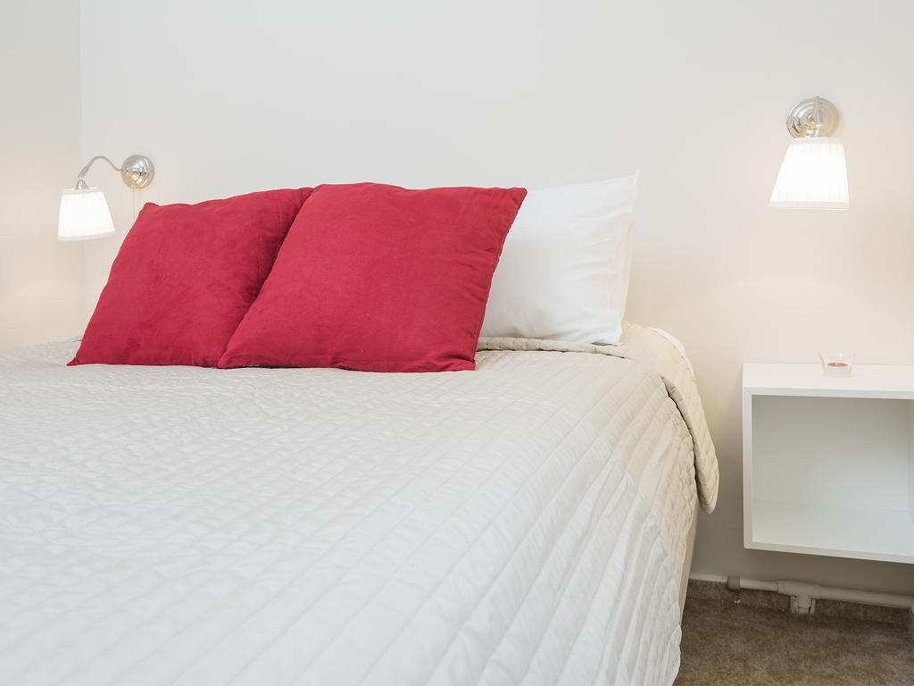Delightful New Town Square Apartment วอร์ซอ ภายนอก รูปภาพ